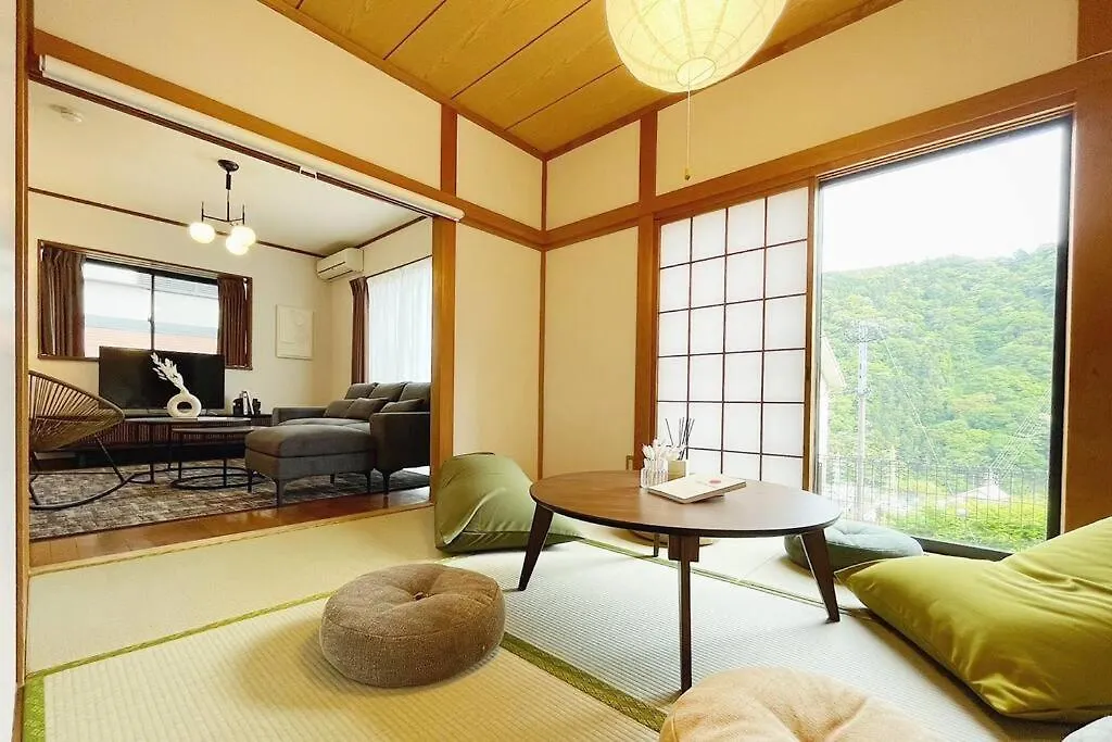 アパート Mei 箱根町
